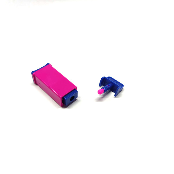les bistouris à usage unique de sécurité de 21G 2.8mm boutonnent l'une utilisation médicale activée de temps jetable